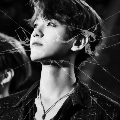 我从地狱来，要到天堂去，正路过人间 ——司汤达《红与黑》
*边伯贤