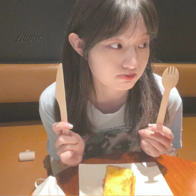 kᜊ(꒪ˊ꒳ˋ꒪)ᜊ k