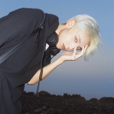 遗 憾 是 要 我 叙 述 它