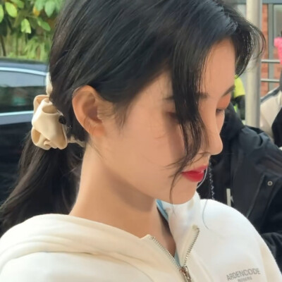 鞠婧祎可二改
拿图点赞收藏 大量收专 注明江郁