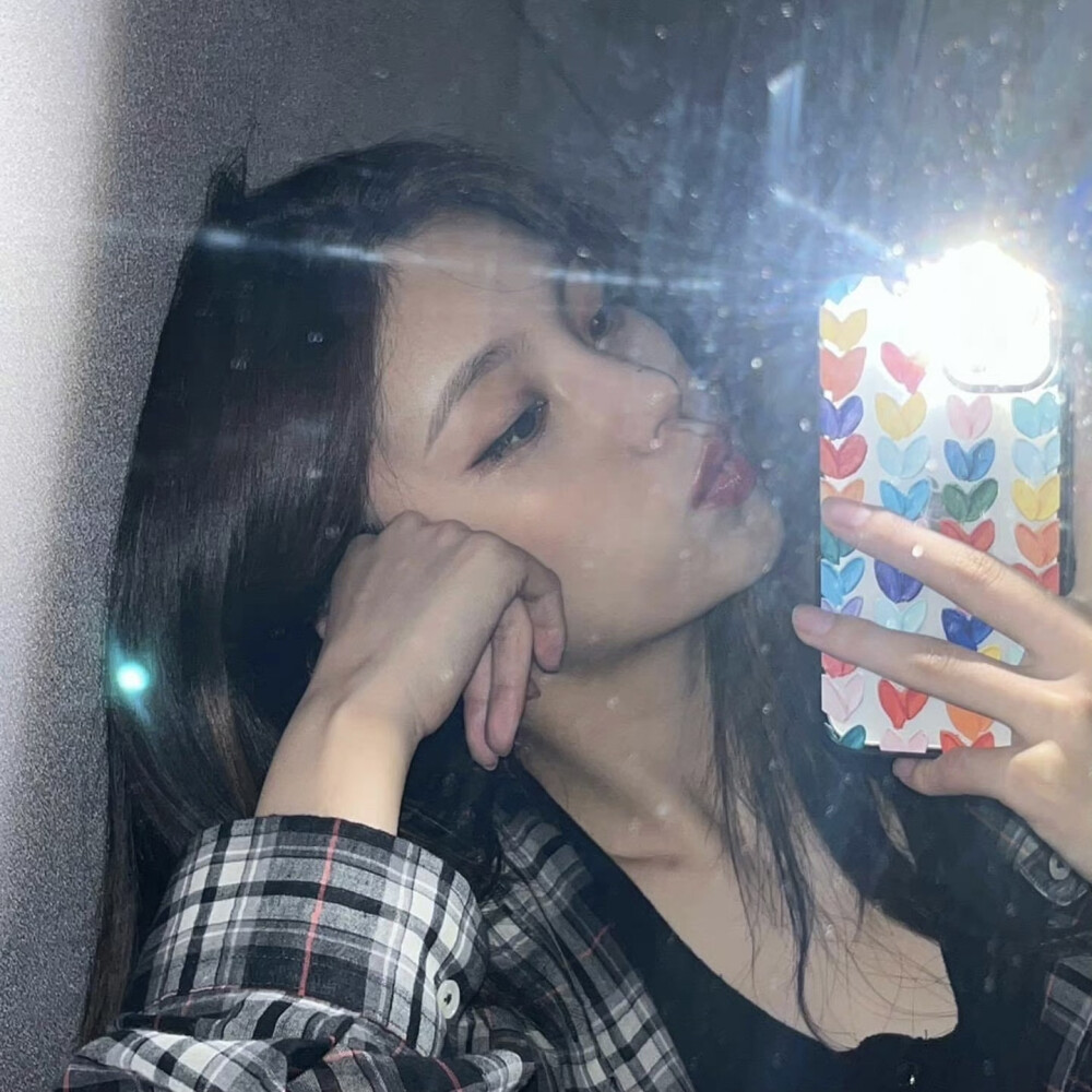 赵美延 林娜琏 金镀我 黄礼志 申有娜 雪允