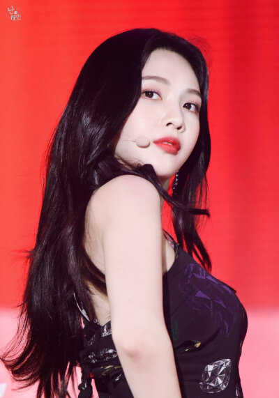 朴秀荣可二改
©13einfullbloom