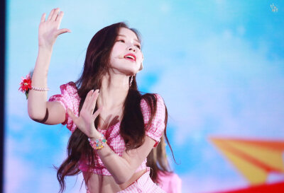 崔乂园可二改
©13einfullbloom