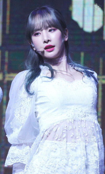 雪娥可二改
©13einfullbloom