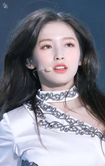 崔乂园可二改
©13einfullbloom