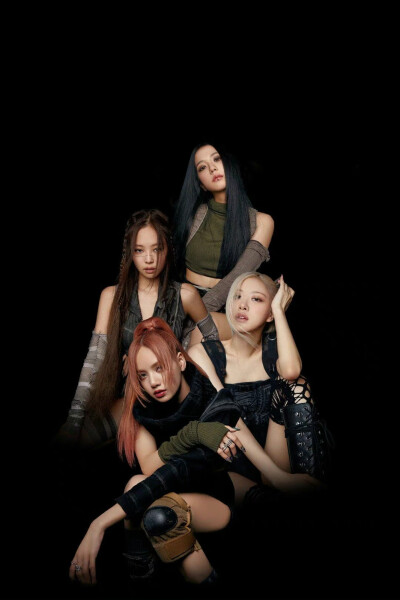 BLACKPINK 2022/历代级回归！
Jisoo金智秀 Jennie金智妮 ROSÉ朴彩英 Lisa