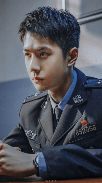 《冰雨火》❦陈宇 明天见。❦ cr:logo