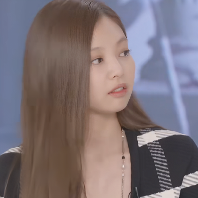 Jennie BLACKPINK 金智妮 可二改
拿图点赞收藏 大量收专 注明江郁