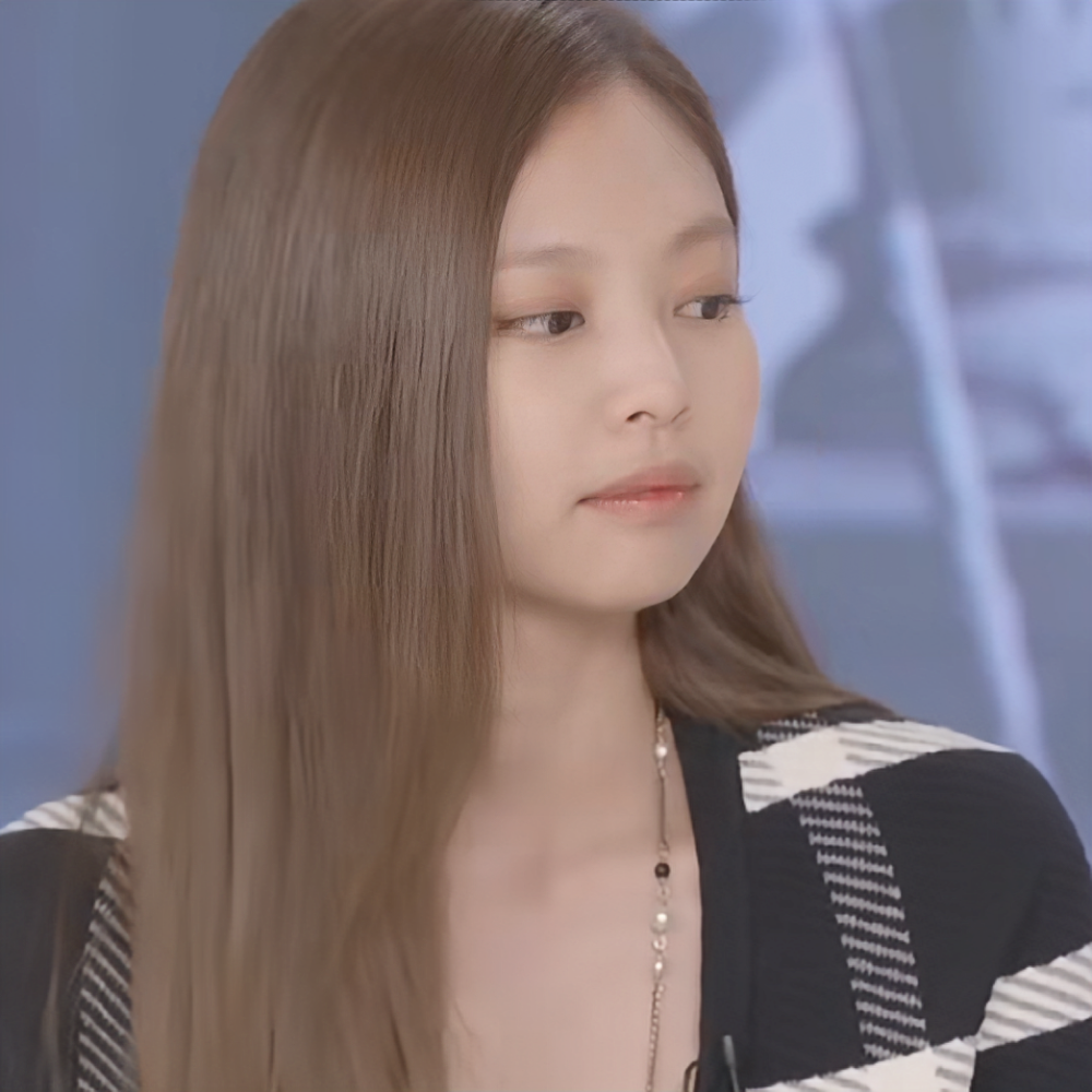 Jennie BLACKPINK 金智妮 可二改
拿图点赞收藏 大量收专 注明江郁