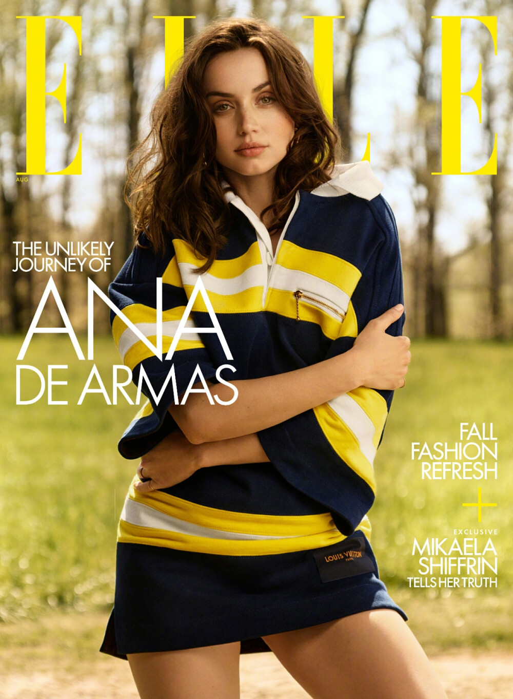 Ana de Armas for ELLE US August 8月刊封面
摄影: Christian MacDonald
weibo@小象王国