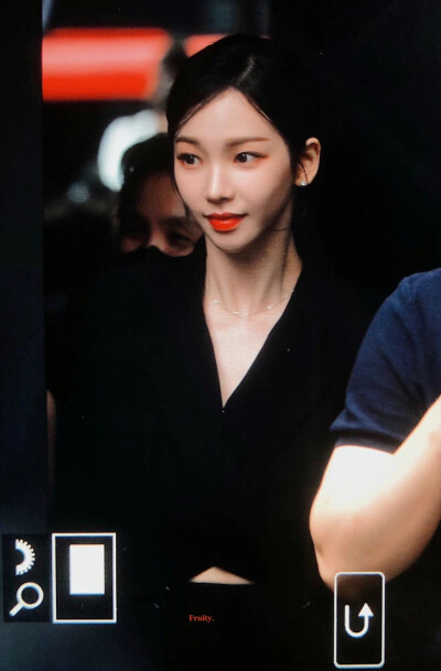 KARINA 刘知珉
©fruity0411 禁二改禁商用