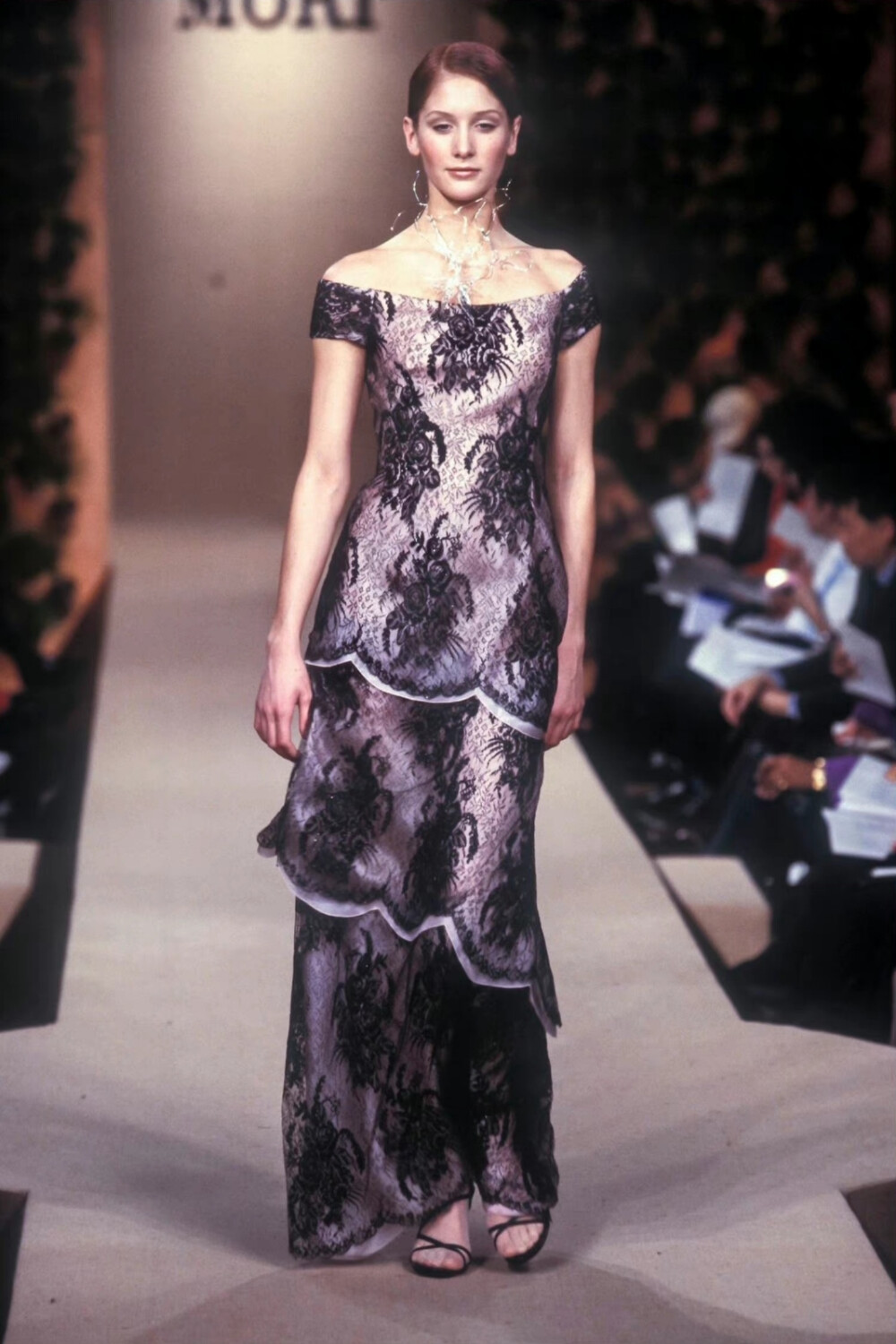 Hanae Mori Fall 1999 