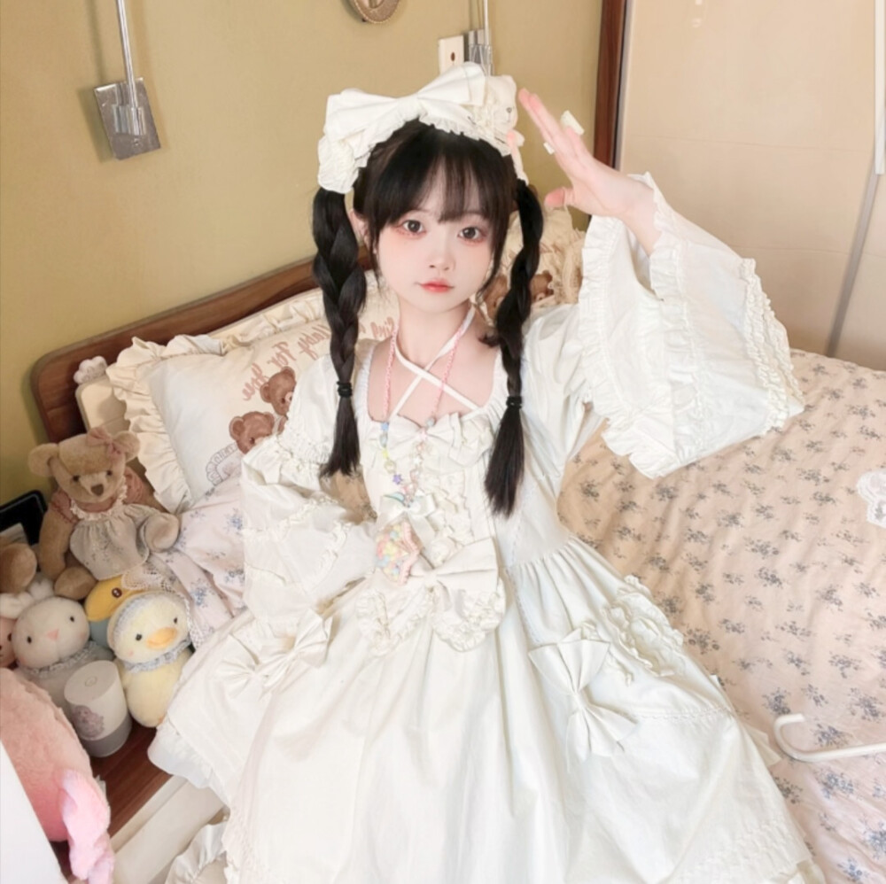 真人女头/自截自调/二传注明黎乐乐
“有小x在，幸福就在.”