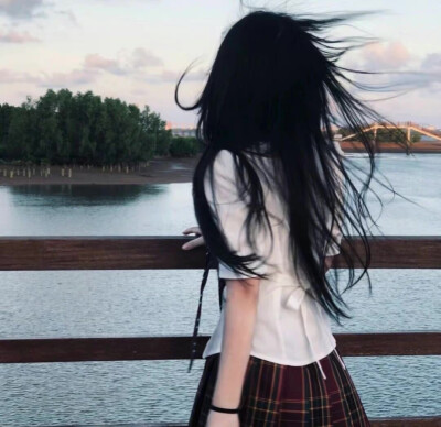 快乐的秘诀就是停止一切胡思乱想
