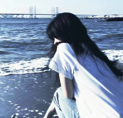 快乐的秘诀就是停止一切胡思乱想
