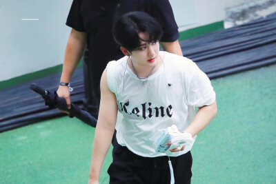 CHANGBIN 徐彰彬
©cheesechoux_cb 禁二改禁商用