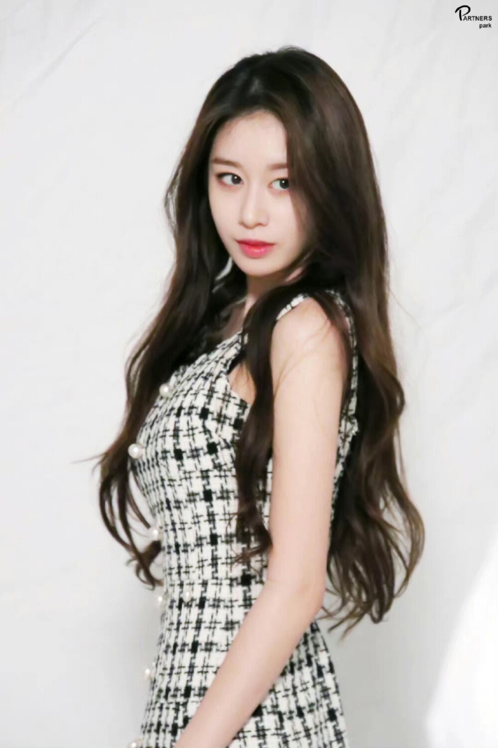 朴智妍 jiyeon
?logo 侵权删.