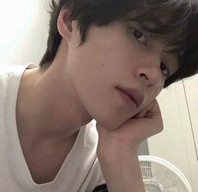 男头|你是我寡淡无味的青春里最最最最特别的存在。
侵权删。