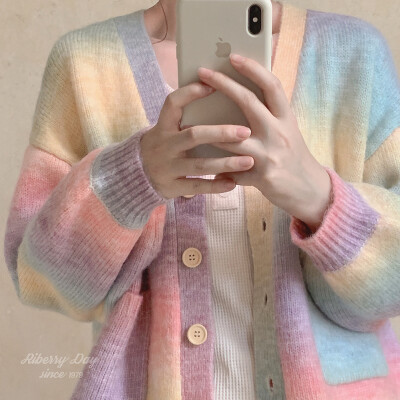 *彩虹渐变色 V领 宽松 针织开衫毛衣 K