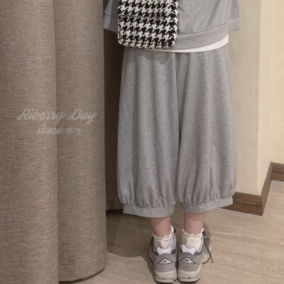 春夏薄款 懒人休闲 麻灰色 咖色 宽松直筒灯笼裤 柔软长裤 W