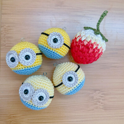 小黄人大眼萌钥匙挂件