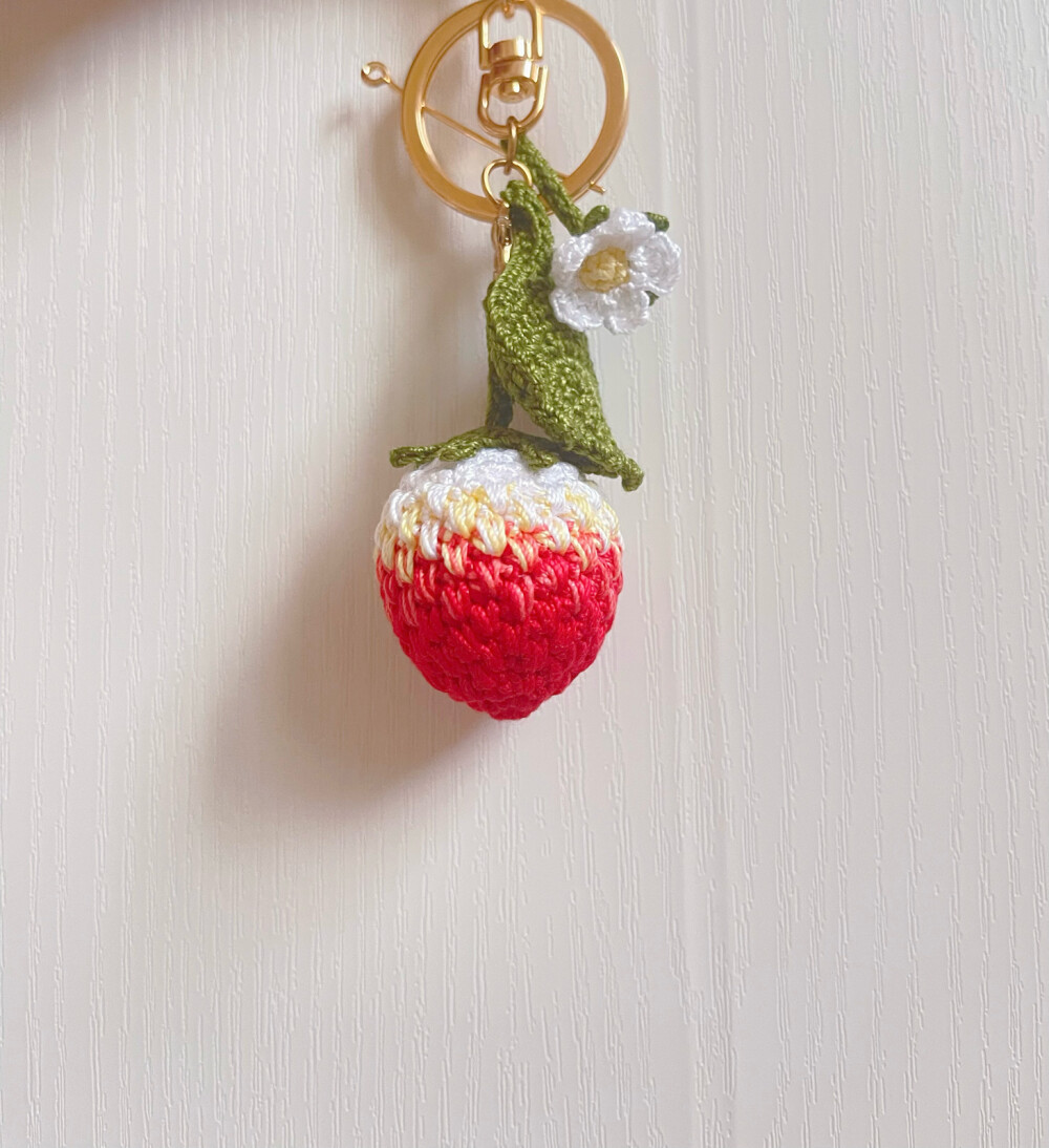 蕾丝渐变仿真奶油草莓