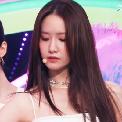 林允儿可二改
二改注明原截灵柒