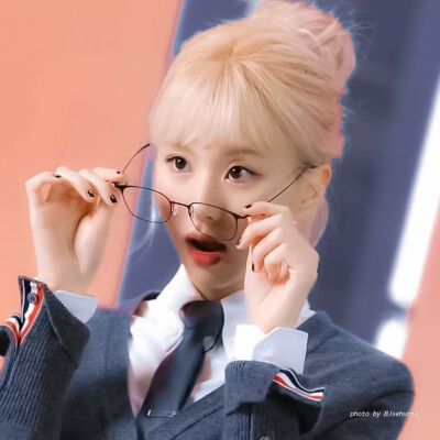 
『Chaeyoung』

