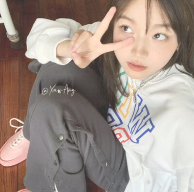 kᜊ(꒪ˊ꒳ˋ꒪)ᜊ k