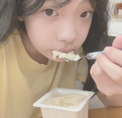 kᜊ(꒪ˊ꒳ˋ꒪)ᜊ k