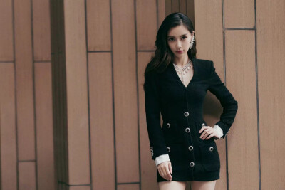 二传注明：乔绾
人间理想杨颖