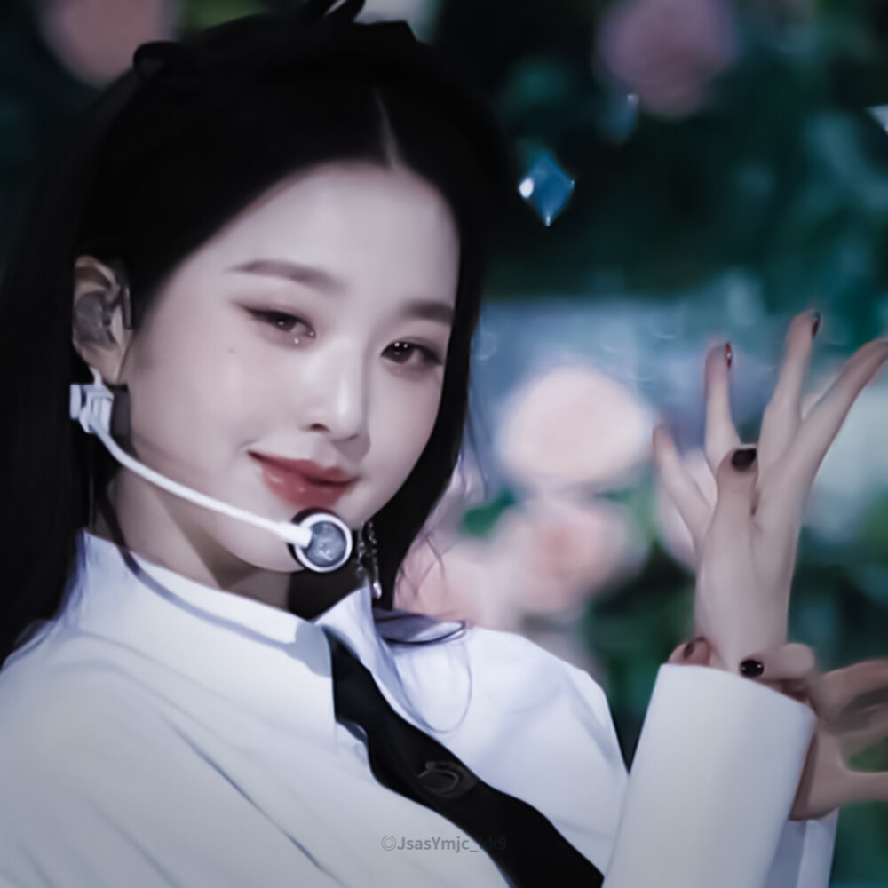 张元英Jang Won Young。
原江时树。