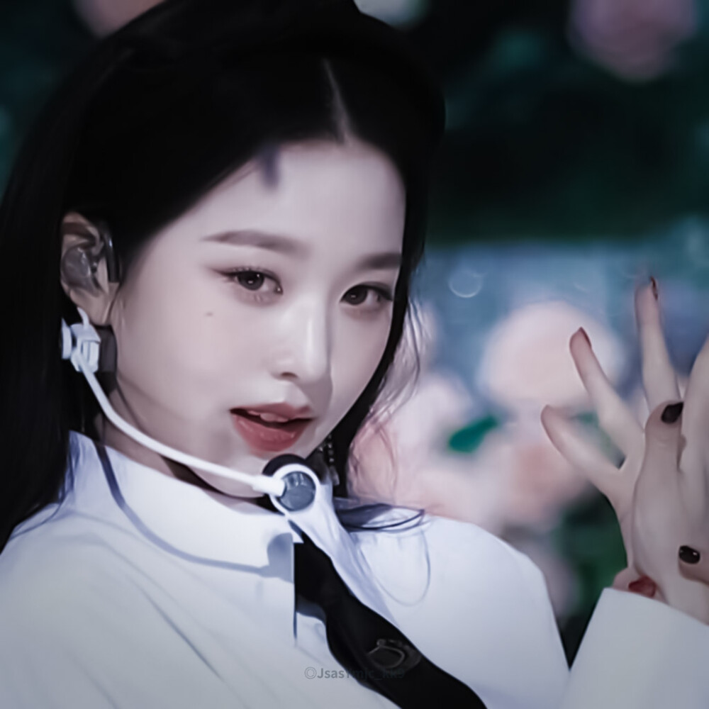 张元英Jang Won Young。
原江时树。