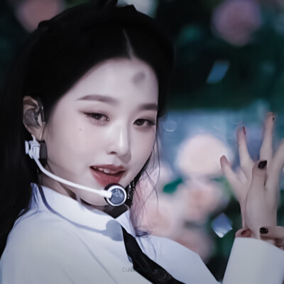 张元英Jang Won Young。
原江时树。