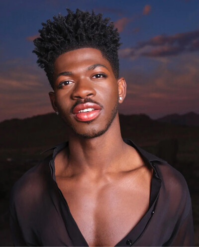 Lil Nas X纳叉 黑皮帅哥斯哈斯哈