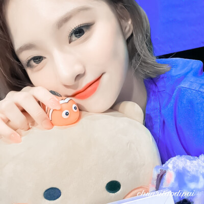 fromis_9