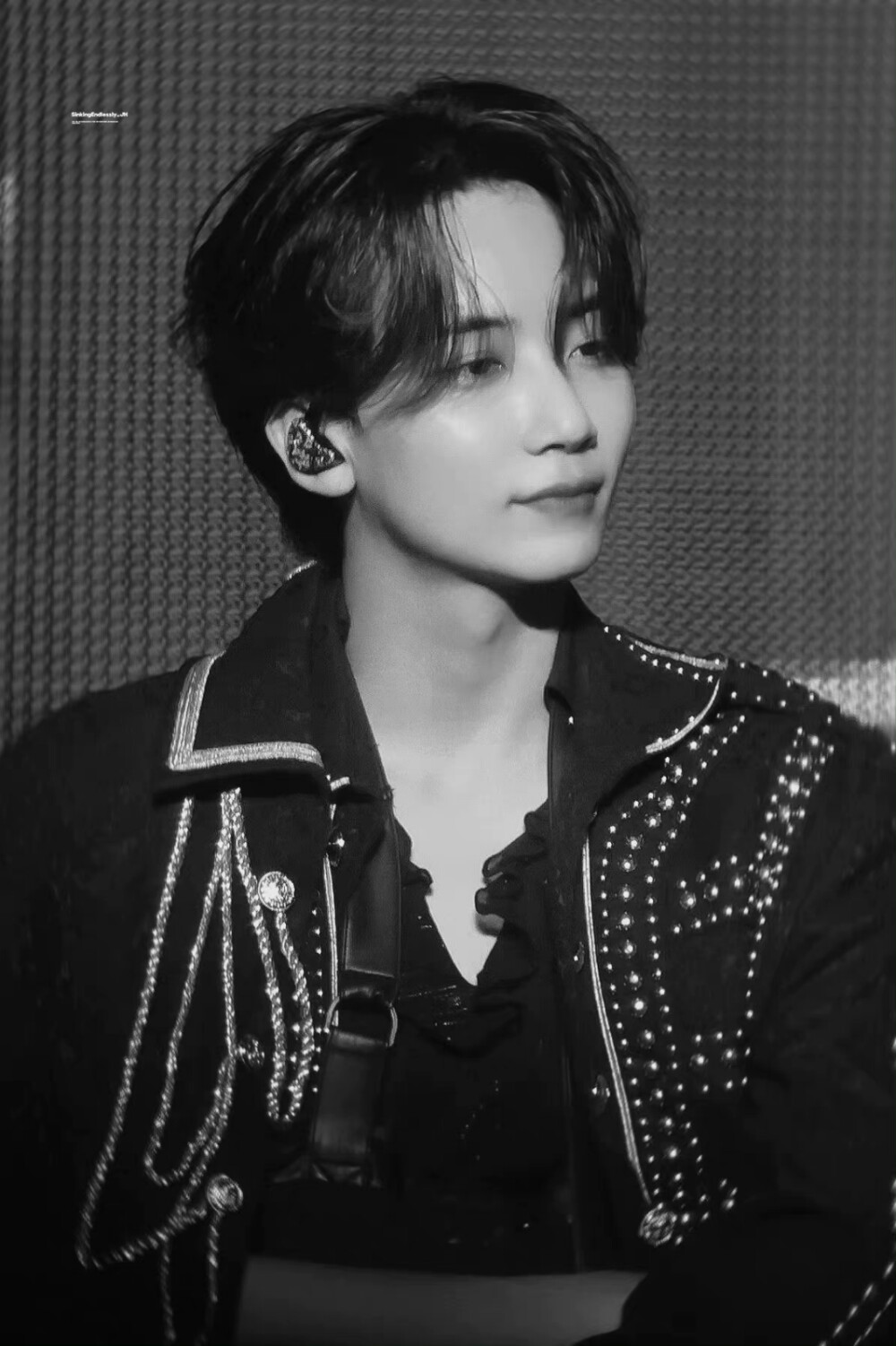 JEONGHAN 尹净汉
©SinkingEndlessly_JH 禁二改禁商用