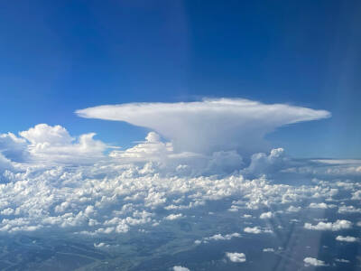 砧状云 榔头云 かなとこ雲 かなとこぐも Incus 在飞机上拍摄 