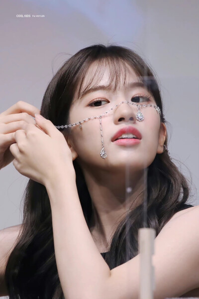 YUJIN 安宥真
©Coolkids 禁二改禁商用