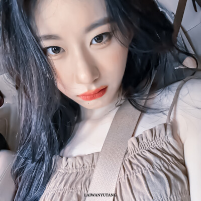 李彩领 // ⁽⁽ଘ( ˊᵕˋ )ଓ⁾⁾