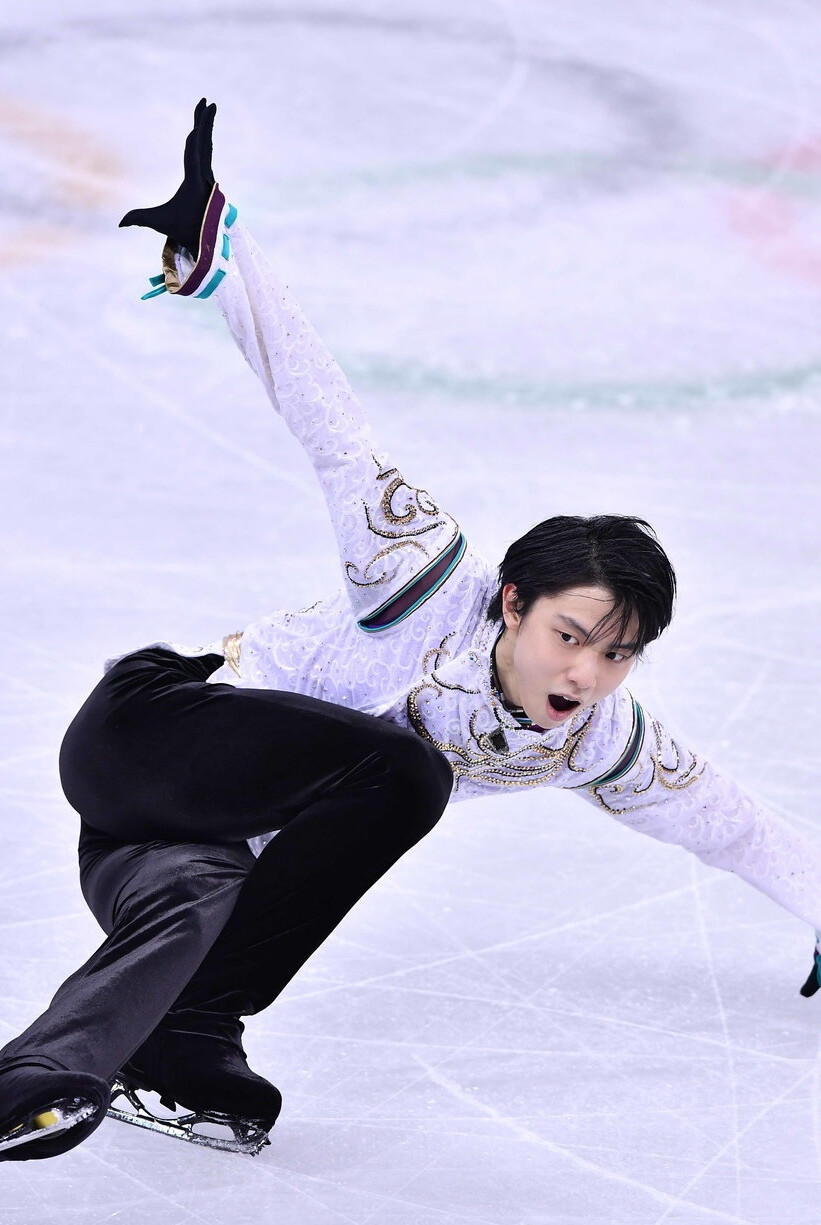 羽生结弦吻冰hydrablading2