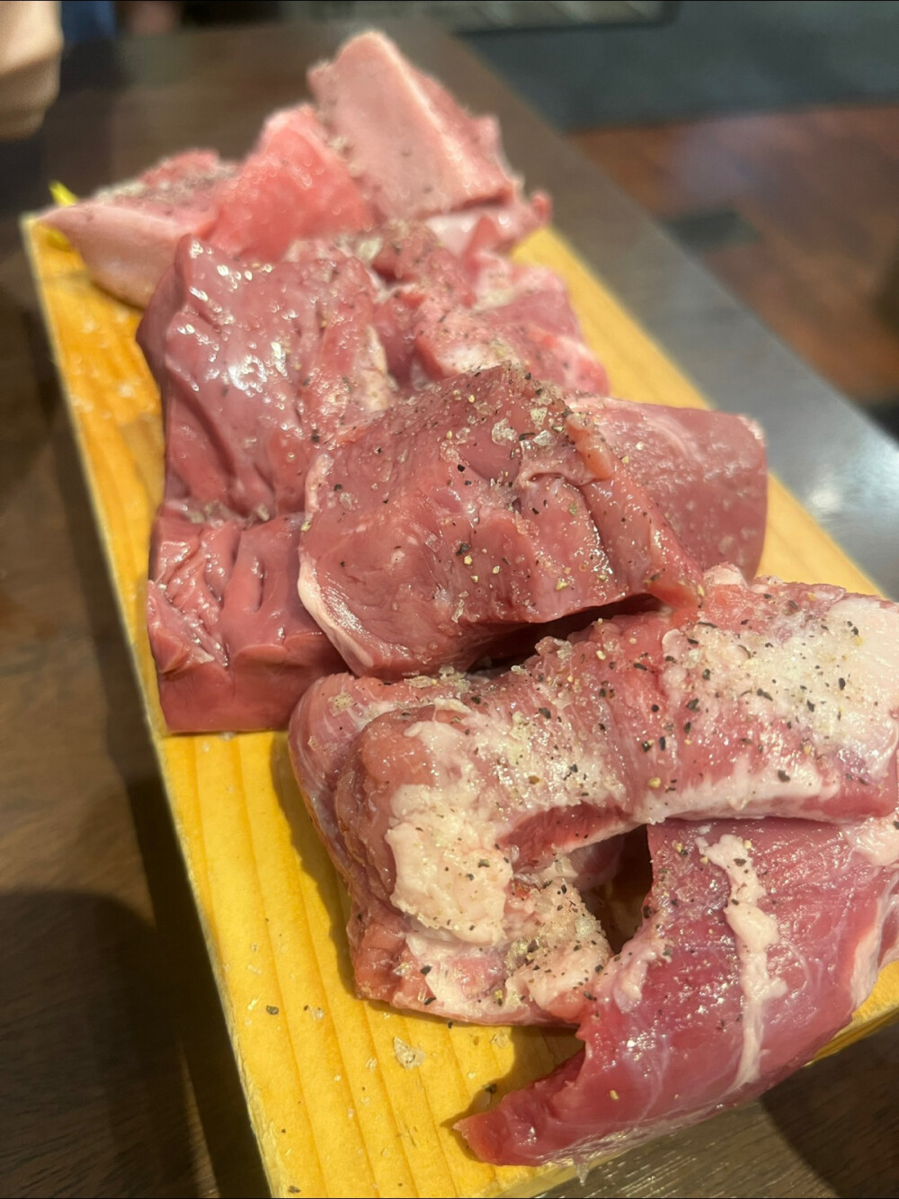 肉肉