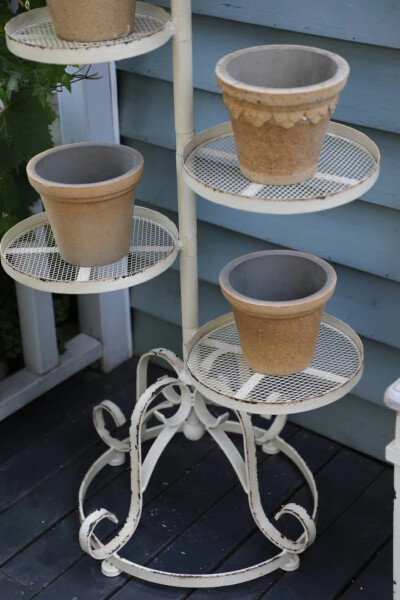 这个百叶窗造型很好