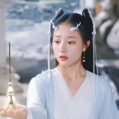 朱丽岚｜朝澜
cr:浮华逝之