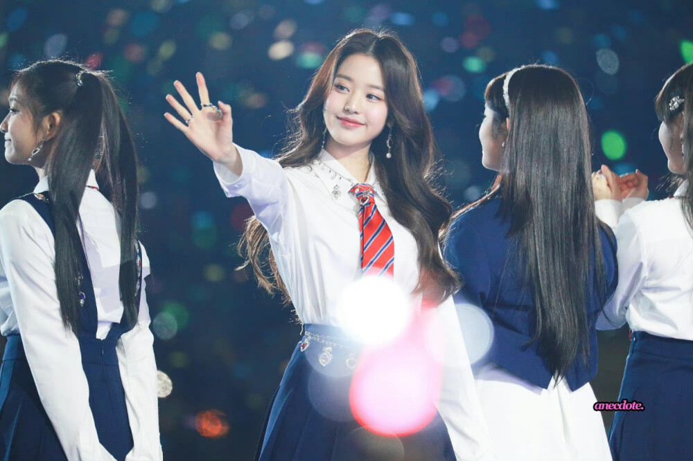 WONYOUNG 张员瑛
©anecdote_wy 禁二改禁商用