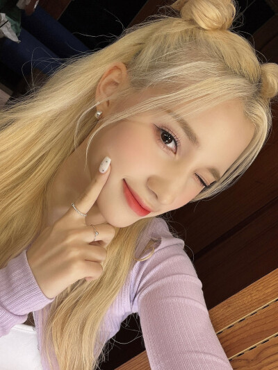 休宁巴伊叶自拍