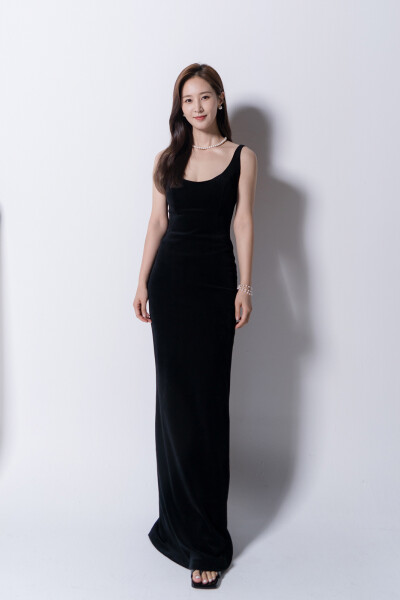 权侑莉