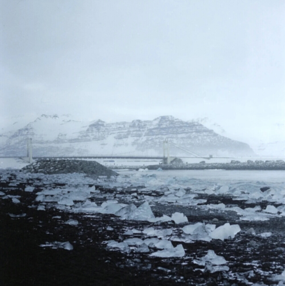 
: (-Brouillard epais) 浓雾消散 ^