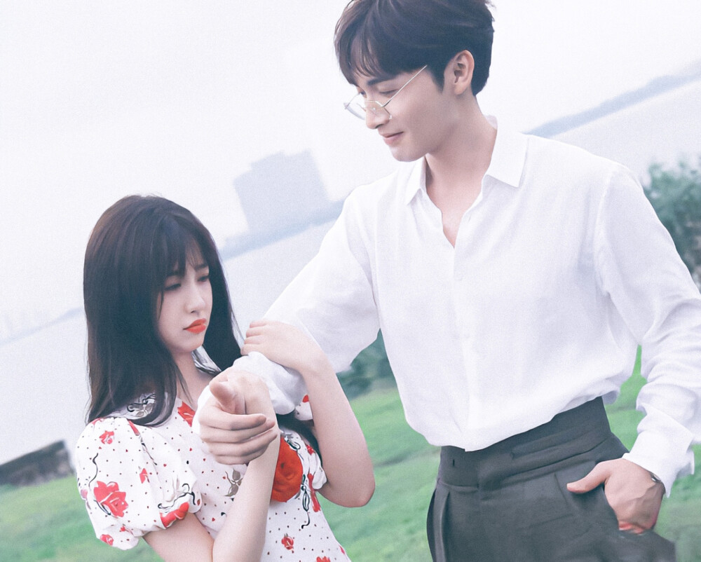两个人的小森林
cr：小源不肥-