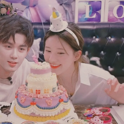 吴路可逃 情侣头像